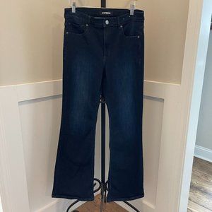 HIGH WAISTED DARK WASH SLIM FLARE JEANS - SIze 12 Regular